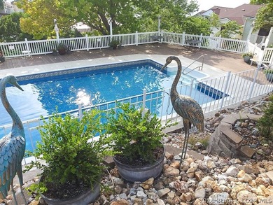 The Point Building #65 at Copper Ridge condominiums has the most - photo 37
