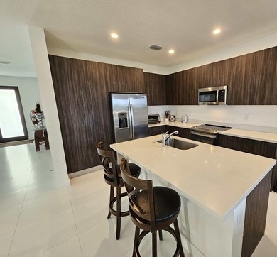 BACK TO SCHOOL SPECIAL: Beautifully updated home near top rated - photo 8