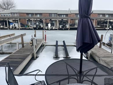 Indian Lake Condo Active Under Contract in Huntsville Ohio