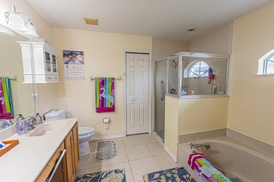 Welcome home! Spacious 2,657 sq ft home under air, 4/3/2 layout - photo 11