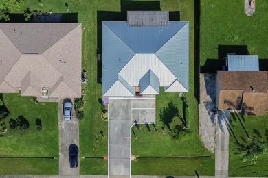 Welcome home! Spacious 2,657 sq ft home under air, 4/3/2 layout - photo 19