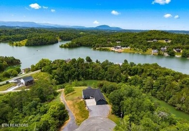 What a LAKEFRONT home awaits its proud new owners!! Viewers can - photo 1