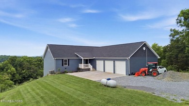 What a LAKEFRONT home awaits its proud new owners!! Viewers can - photo 3