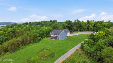 What a LAKEFRONT home awaits its proud new owners!! Viewers can - photo 6