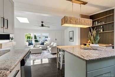 Move-in ready and loaded with updates - this charming Keego - photo 6