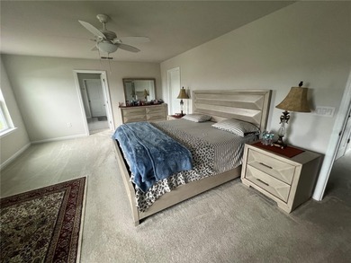Welcome to this beautifully maintained 4-bedroom, 3-bathroom - photo 6