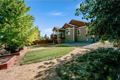 Welcome home to this beautifully appointed 5-bedroom, 3-bath - photo 34