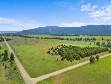 Ready to start moving dirt. This 37 lot, gated community is - photo 3