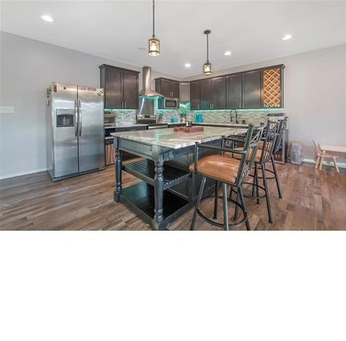 WATERFRONT SHORT-TERM RENTAL OR PRIVATE RESIDENCE. This inviting - photo 8
