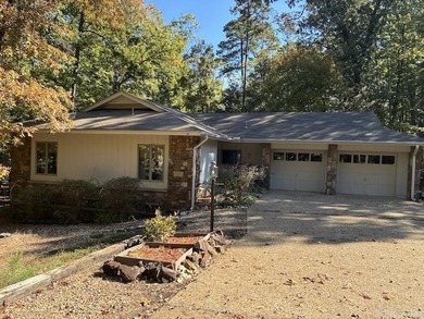 Lake Desoto Home For Sale in Hot Springs Village Arkansas
