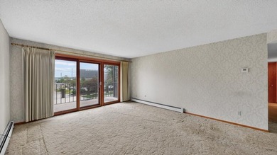 Perfectly situated in the sought-after Five Oaks building, this - photo 15