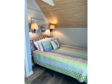 Welcome to your idyllic waterfront retreat at 67 Cedar Ave in - photo 31