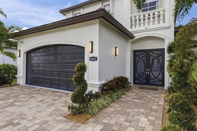Welcome to The Versalles, one of the most desirable models in - photo 8
