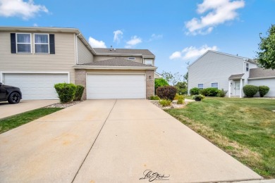 Lake Townhome/Townhouse For Sale in Manhattan, Illinois