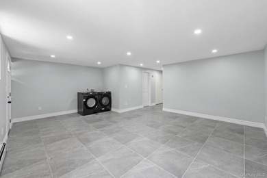 Experience modern living at its finest in this stunning newly - photo 11