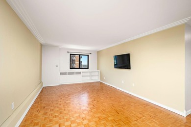 Highly sought after *09* corner unit features 2 bedrooms, 1 bath - photo 11