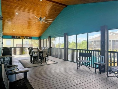 Waterfront Retreat with Guest Cottage & Direct Calcasieu Lake - photo 15