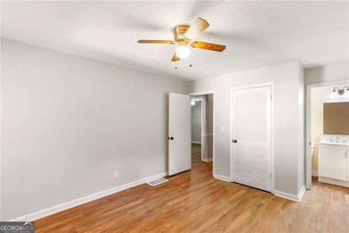 This inviting all-brick ranch offers comfortable one-level - photo 20