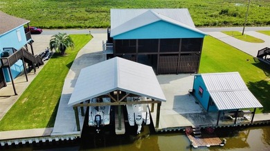 Waterfront Retreat with Guest Cottage & Direct Calcasieu Lake - photo 24