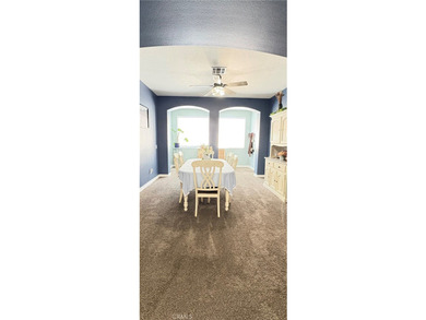 Rarely available, this spacious SEVEN-bedroom, 3-bathroom - photo 6
