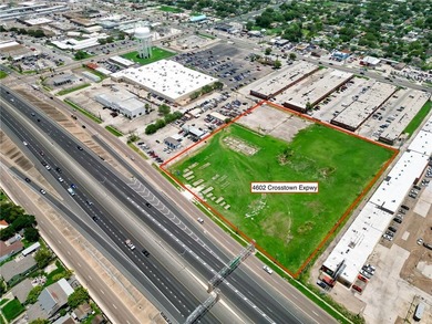 Great visibility and accessibility at the SPID and Crosstown - photo 3