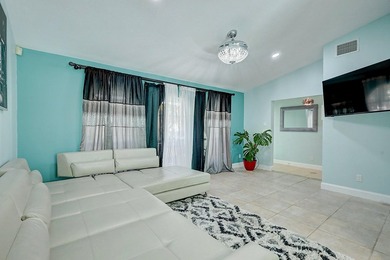 Price Change due to NEW ROOF being installed; Charming 3 Bedroom - photo 7
