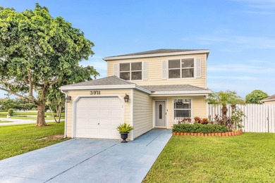 (private lake, pond, creek) Home For Sale in West Palm Beach Florida