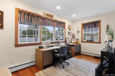 Beautifully maintained and custom-built 3,204 sq. ft - photo 11