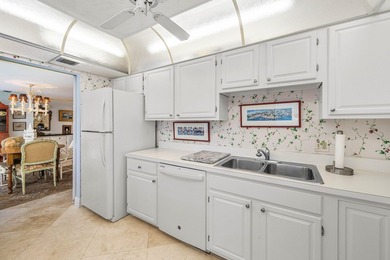 Beautifully appointed 1st-floor 2BR split floor plan residence - photo 11