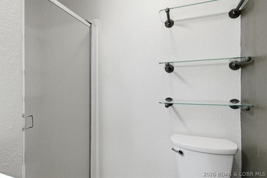 Your cozy lake retreat awaits. This 1 bed 1 bath condo located - photo 19
