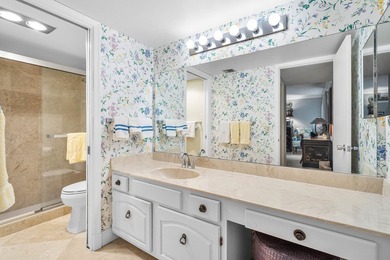 Beautifully appointed 1st-floor 2BR split floor plan residence - photo 19