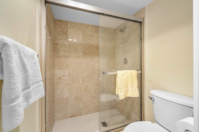 Beautifully appointed 1st-floor 2BR split floor plan residence - photo 20