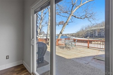Your cozy lake retreat awaits. This 1 bed 1 bath condo located - photo 21