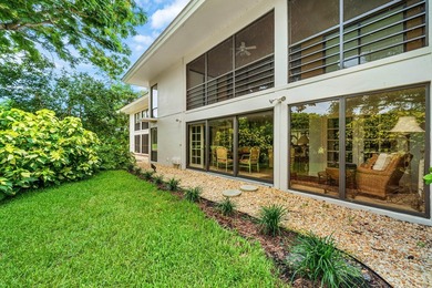 Beautifully appointed 1st-floor 2BR split floor plan residence - photo 24