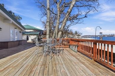 Your cozy lake retreat awaits. This 1 bed 1 bath condo located - photo 26