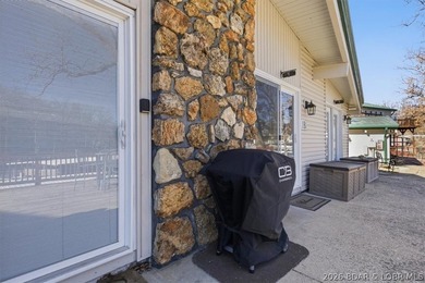 Your cozy lake retreat awaits. This 1 bed 1 bath condo located - photo 28