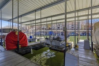Your cozy lake retreat awaits. This 1 bed 1 bath condo located - photo 31