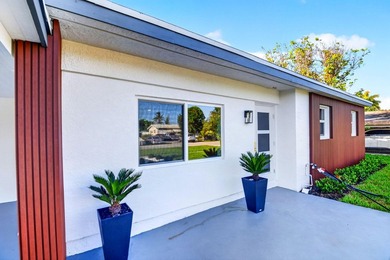 Welcome to this beautifully renovated home in Seminole Manor - photo 6