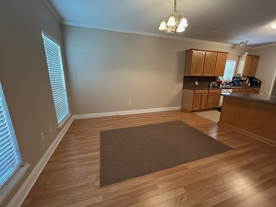 Lovely patio home in Melrose Estate. There are two bedrooms and - photo 11