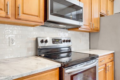 This well-maintained home in Sunset Beach offers a rare dual - photo 14