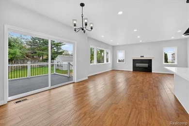 NOW OFFERING LAND CONTRACT TERMS! Stunning new construction - photo 16