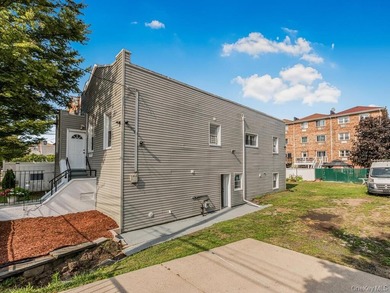 Welcome to 264 Emerson Avenue, Bronx, NY 10465! This is a - photo 20