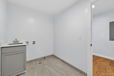 NOW OFFERING LAND CONTRACT TERMS! Stunning new construction - photo 21