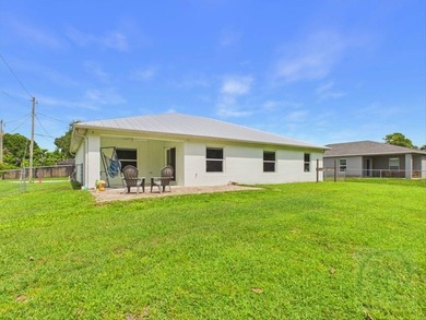 Come fall in love with this gorgeous 3 bedroom, 2 bath, 2 car - photo 21