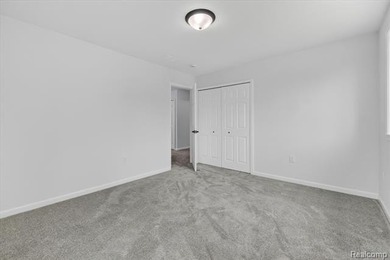 NOW OFFERING LAND CONTRACT TERMS! Stunning new construction - photo 25