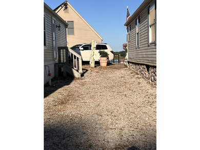 NEW PRICE-LAKEFRONT DOCK, EASY ACCESS BEAUTIFUL VIEWS. Very - photo 28