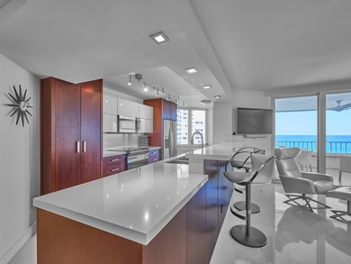 Oceanfront residence with sweeping Atlantic views from every - photo 6