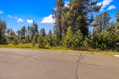 Located just beyond Jussilo Bow Pond, this exceptional estate - photo 9