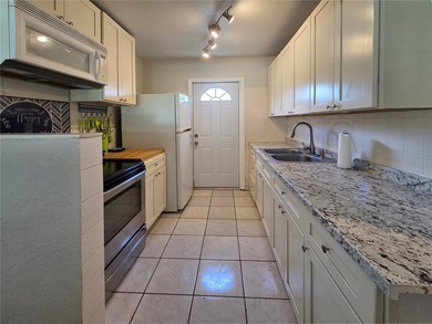 Affordable home close to Tyrone Mall and beaches. Great starter - photo 12