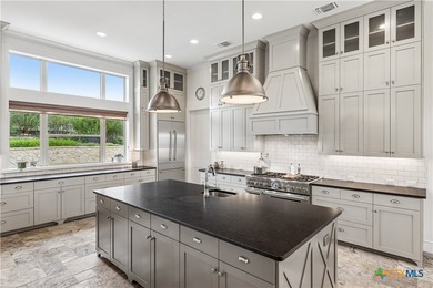A rare offering, this custom modern ranch estate, set on 15.41 - photo 17